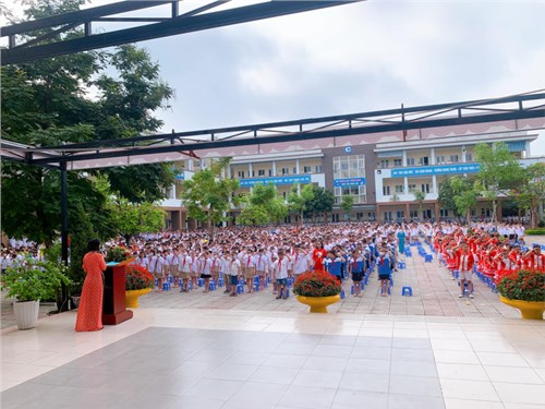 Trường tiểu học cao bá quát tổ chức buổi lễ tổng kết năm học 2021-2022